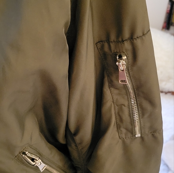 Ladies army green jacket - Picture 3 of 4